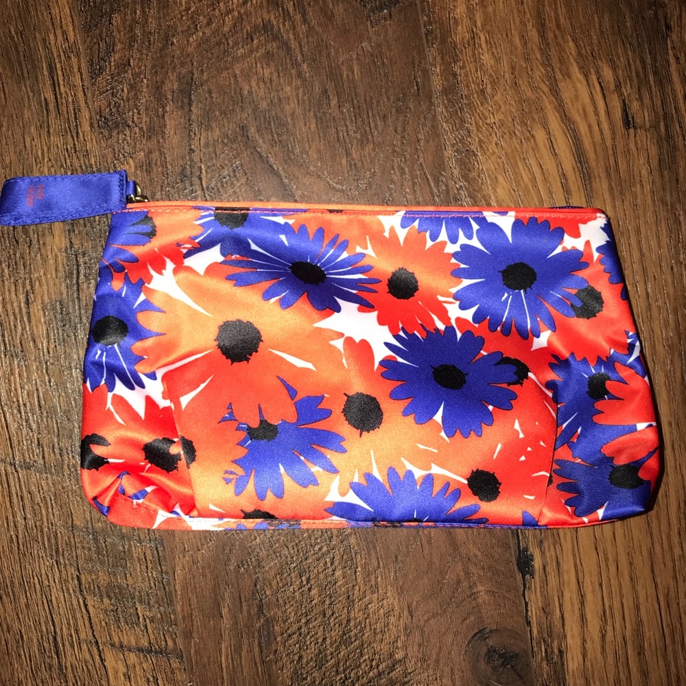 NWOT Estée Lauder Cosmetic Bag